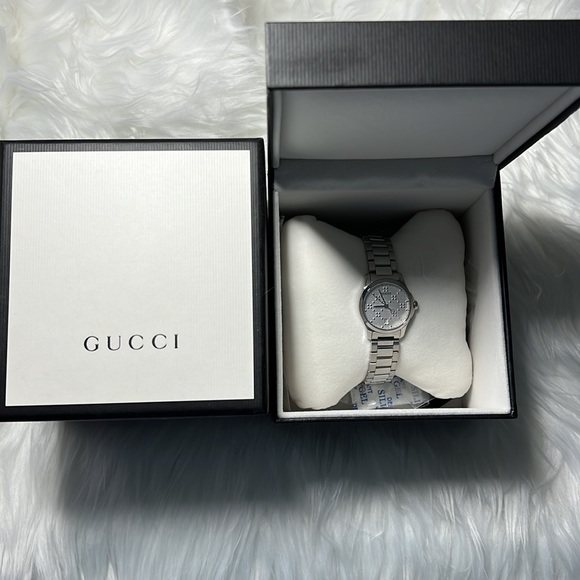 Gucci watch 💯 Authentic G Timeless | authentic with original packaging - Picture 7 of 9